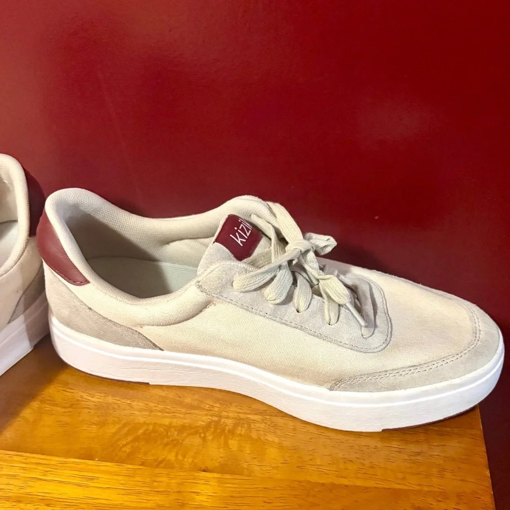 Kizik Hands Free Slip On Sneaker Unisex Crème Brûlée Women 10 Wide/ Men 8.5 Wide
